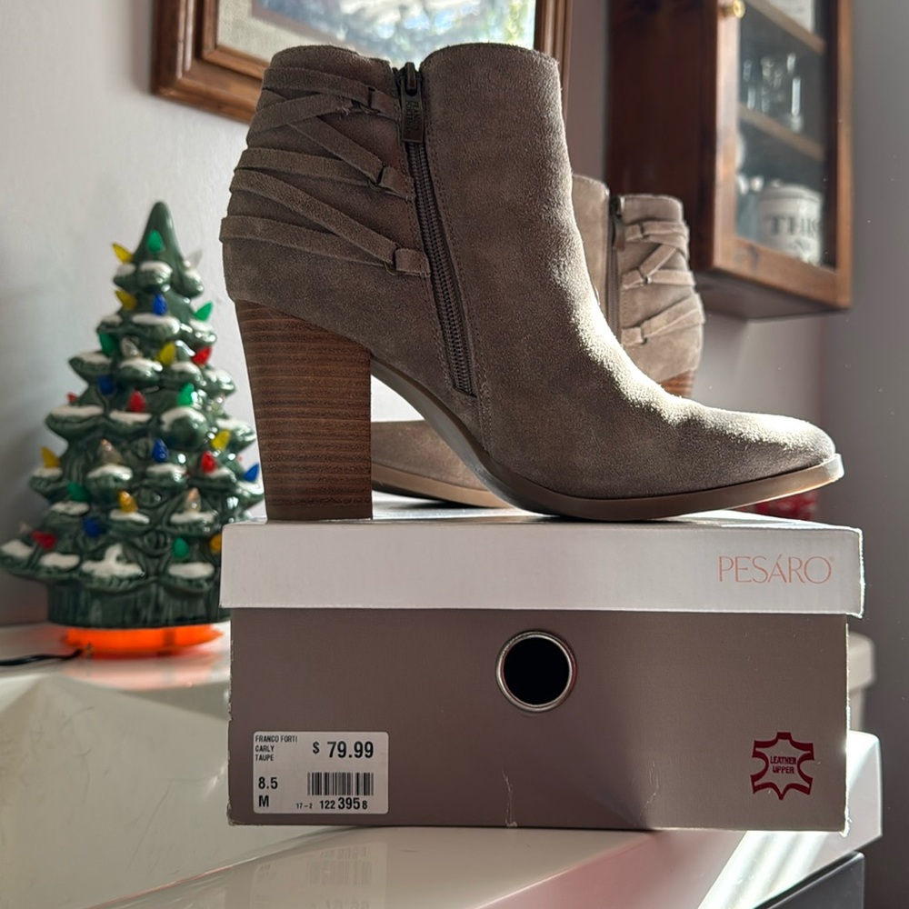 Worn only once😊 Pesaro Booties - Taupe size 8.5